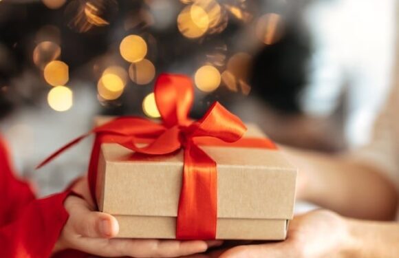 چگونه هدیه مناسب بخرم؟
